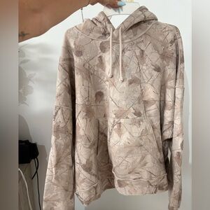 Abercrombie & Fitch Beige Camouflage Sweatshirt